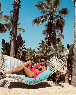 Regina Todorenko feet photo thumbnail