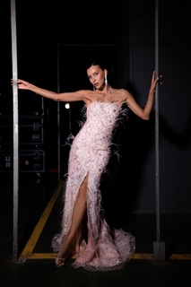 Regina Todorenko feet photo thumbnail