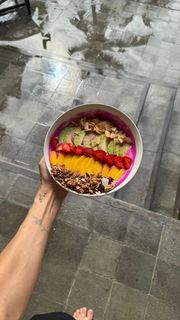 Regina Todorenko feet photo thumbnail