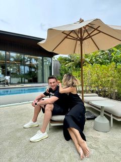 Regina Todorenko feet photo thumbnail