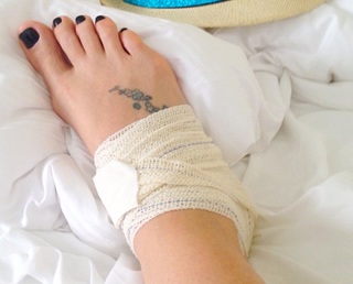 Regina Volpato feet photo 19