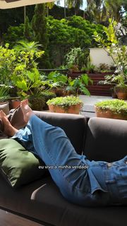 Regina Volpato feet photo 3