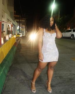 Reginae Carter feet photo 14