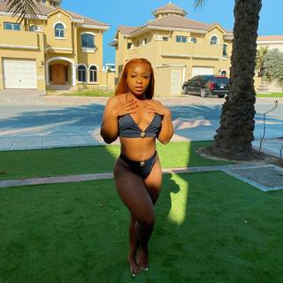 Reginae Carter feet photo 9