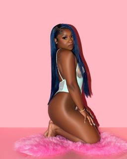 Reginae Carter feet photo 4