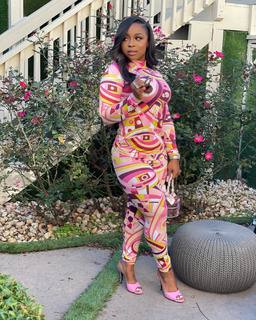 Reginae Carter feet photo 3