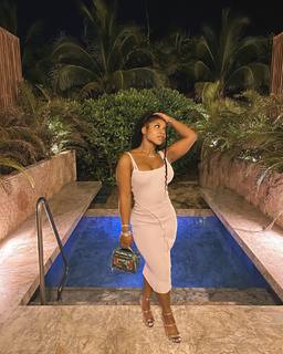Reginae Carter feet photo 2