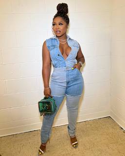 Reginae Carter feet photo 1