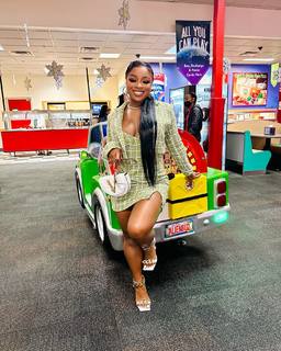 Reginae Carter feet photo 10