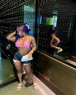 Reginae Carter feet photo 19