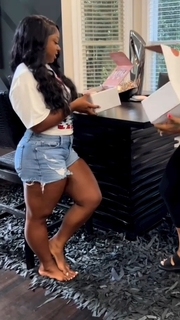 Reginae Carter feet photo 17
