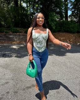 Reginae Carter feet photo 17
