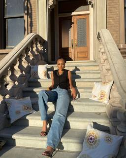 Reign Edwards feet photo 9