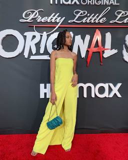 Reign Edwards feet photo 1