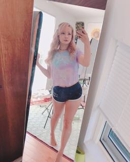 Reina Scully feet photo 8