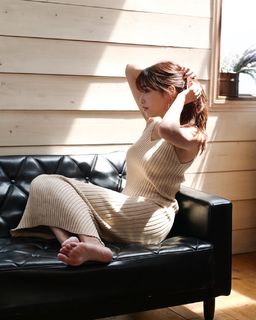 Reina Sumi feet photo 4