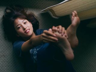 Reina Sumi feet photo 3