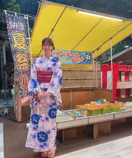 Reina Sumi feet photo 4