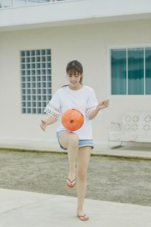 Reina Sumi feet photo 1