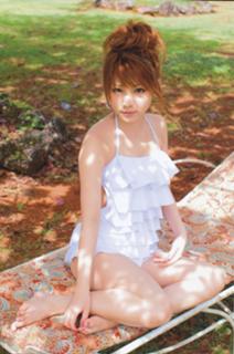 Reina Tanaka feet photo 1