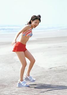 Reina Tanaka feet photo 2