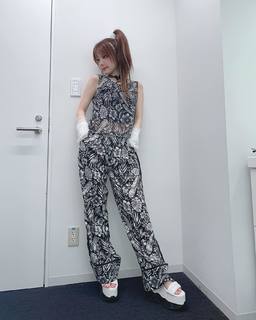 Reina Tanaka feet photo 18