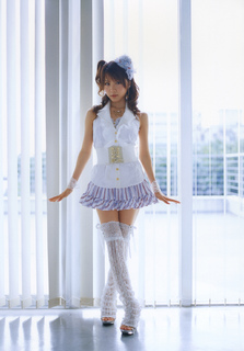 Reina Tanaka feet photo 4