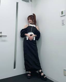 Reina Tanaka feet photo 9