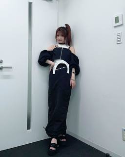 Reina Tanaka feet photo 6