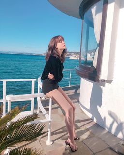 Reina Triendl feet photo 6