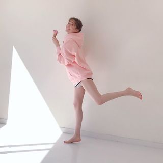 Reina Triendl feet photo 17