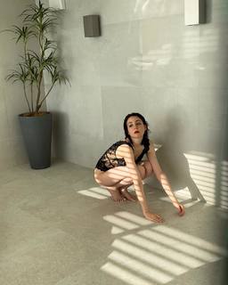 Reina Triendl feet photo 4
