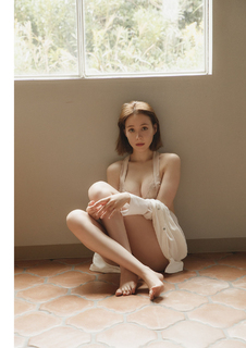 Reina Triendl feet photo 11
