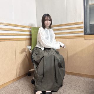 Reina Ueda feet photo 3
