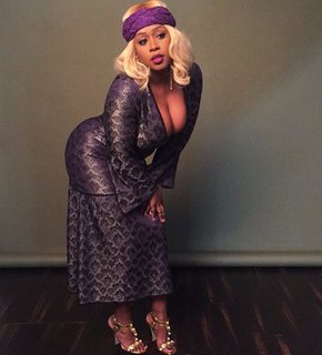 Remy Ma feet photo 15