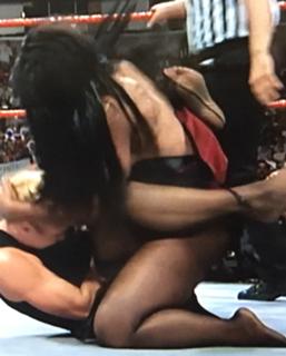 Rena Lesnar feet photo thumbnail
