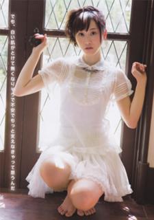 Rena Matsui feet photo 1
