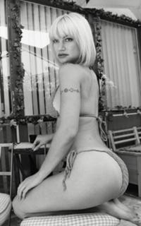 Rena Riffel feet photo 17