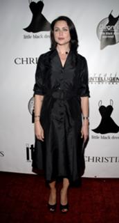 Rena Sofer feet photo thumbnail