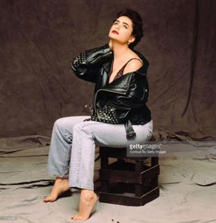 Rena Sofer feet photo thumbnail