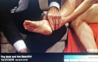 Rena Sofer feet photo thumbnail