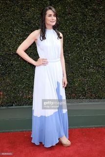 Rena Sofer feet photo thumbnail