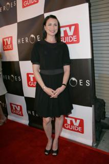 Rena Sofer feet photo thumbnail