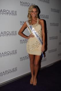 Renae Ayris feet photo 1