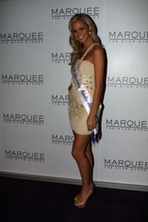 Renae Ayris feet photo 20