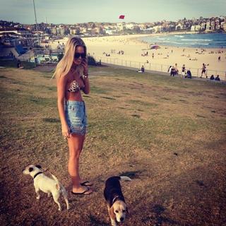Renae Ayris feet photo 14