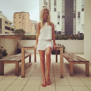 Renae Ayris feet photo 3