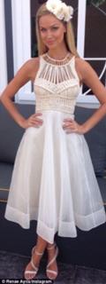 Renae Ayris feet photo 9
