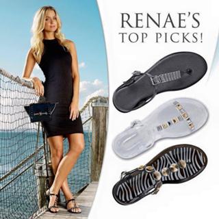 Renae Ayris feet photo 2