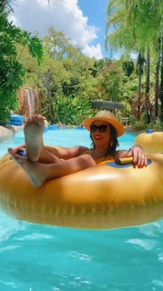 Renata Dominguez feet photo 3